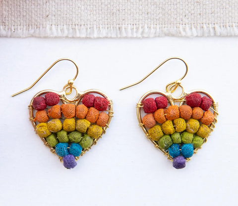 Rainbow Heart Milieu Earrings